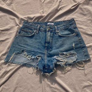 Denim Short-Shorts